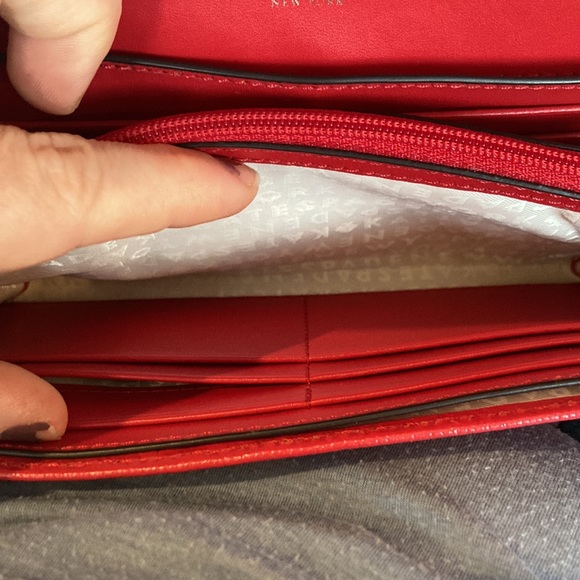 Kate Spade wallet - Picture 5 of 5